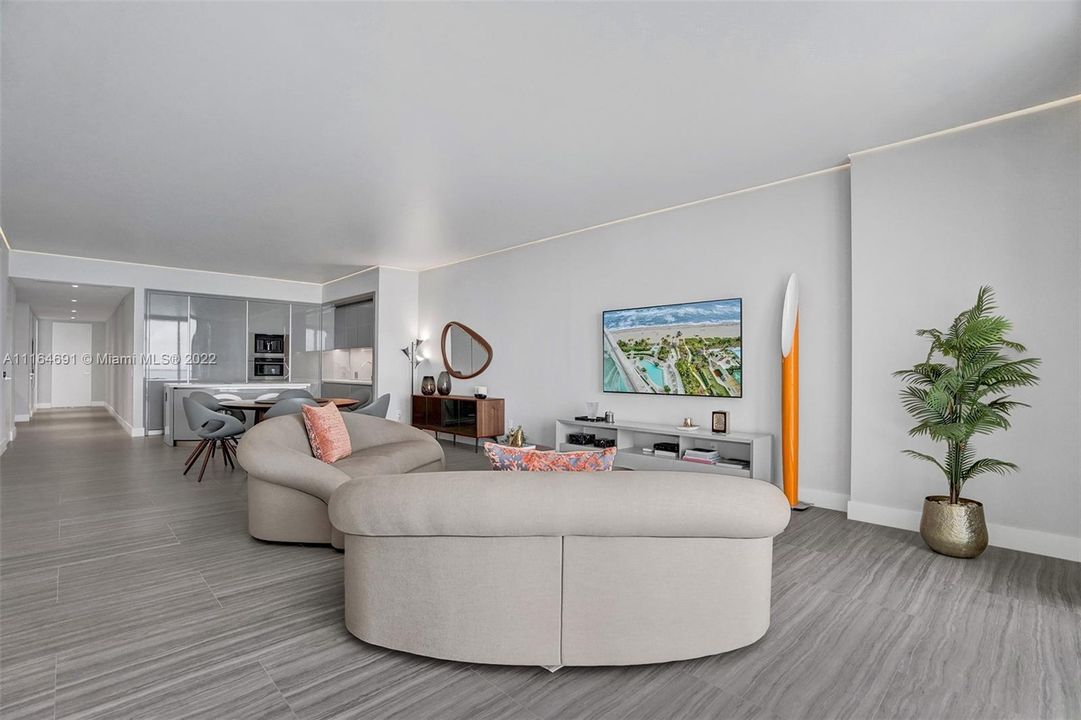 Recently Sold: $3,850,000 (3 beds, 3 baths, 2271 Square Feet)