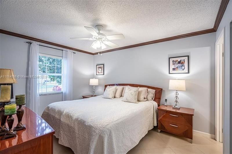 Recently Rented: $1,800 (2 beds, 2 baths, 850 Square Feet)