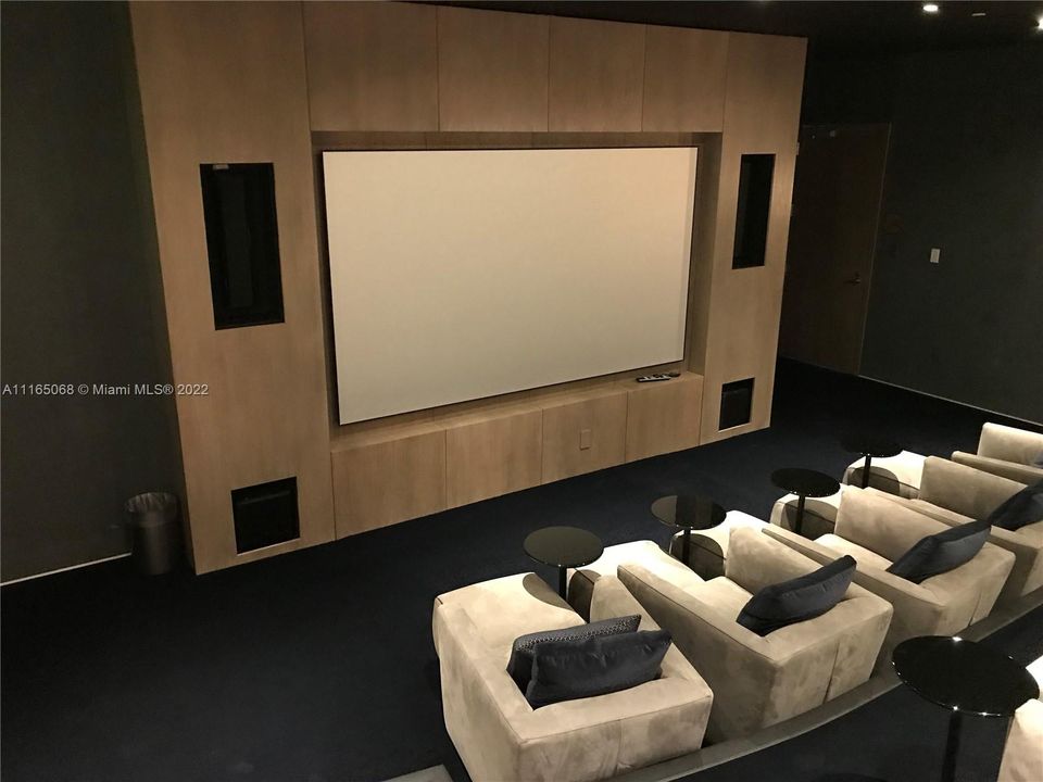 Недавно арендовано: $4,000 (1 спален, 1 ванн, 919 Квадратных фут)