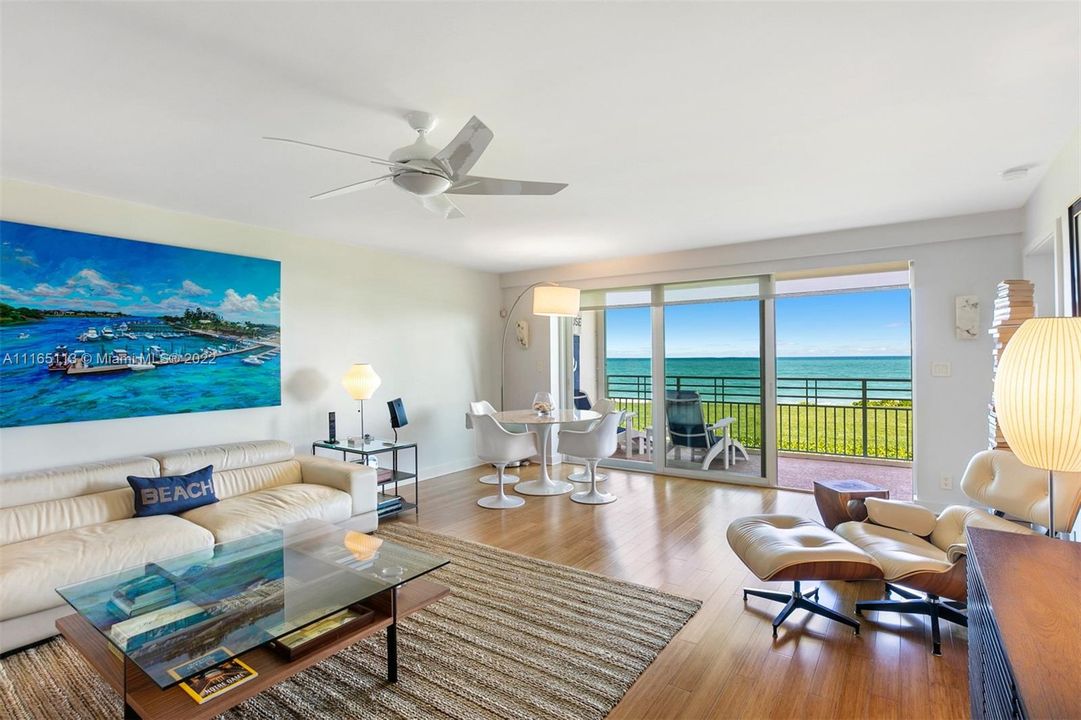 Great room and breakfast nook