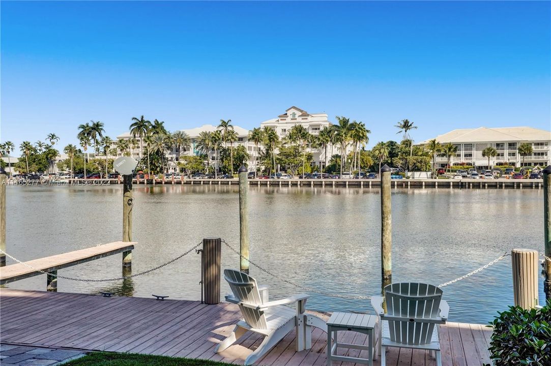 Recently Sold: $825,000 (2 beds, 2 baths, 1500 Square Feet)