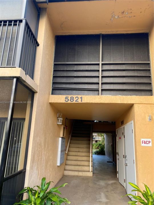 Recently Rented: $1,400 (1 beds, 1 baths, 650 Square Feet)