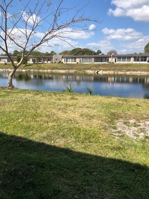 Recently Sold: $158,000 (2 beds, 2 baths, 1000 Square Feet)