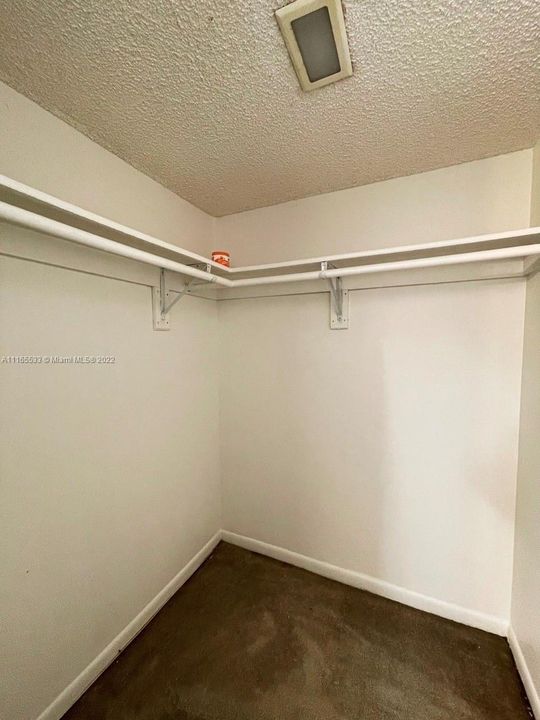 Recently Rented: $1,500 (2 beds, 2 baths, 1030 Square Feet)