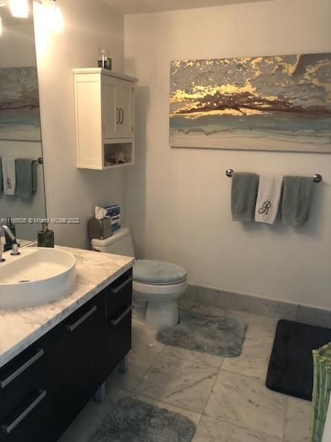 Recently Sold: $425,000 (0 beds, 1 baths, 632 Square Feet)