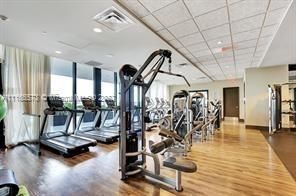 最近售出: $860,000 (3 贝兹, 3 浴室, 1557 平方英尺)