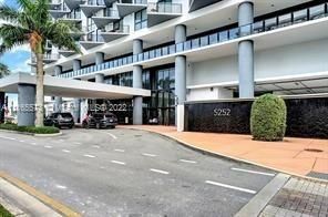 最近售出: $860,000 (3 贝兹, 3 浴室, 1557 平方英尺)