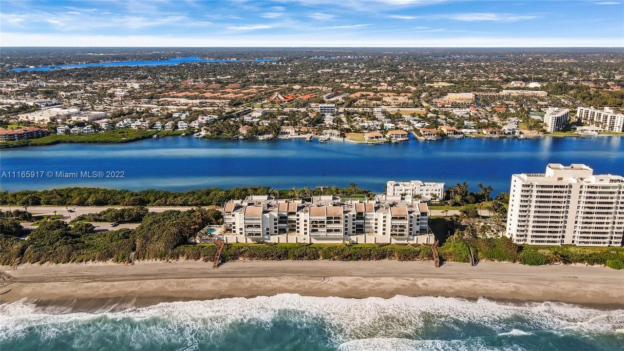 Recently Sold: $2,875,000 (2 beds, 2 baths, 2010 Square Feet)