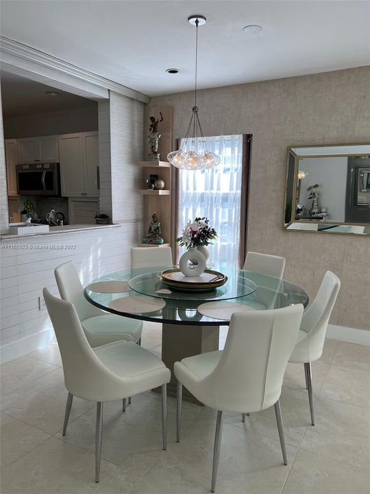 Недавно продано: $189,000 (2 спален, 2 ванн, 997 Квадратных фут)