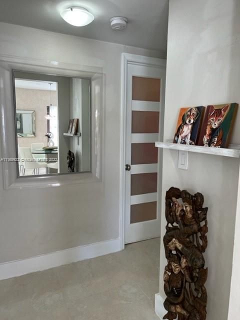 Недавно продано: $189,000 (2 спален, 2 ванн, 997 Квадратных фут)