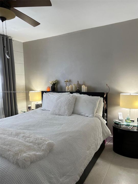 Недавно продано: $189,000 (2 спален, 2 ванн, 997 Квадратных фут)