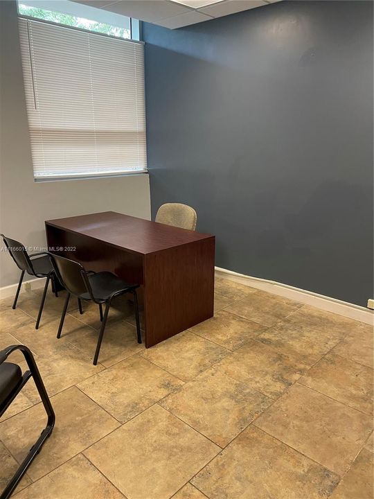 最近租的: $575 (0 贝兹, 0 浴室, 0 平方英尺)