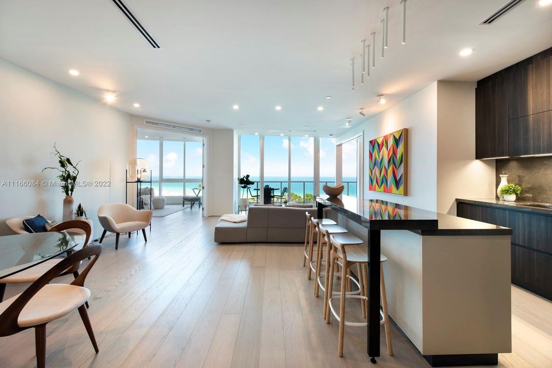 For Sale: $7,995,000 (2 beds, 2 baths, 1757 Square Feet)