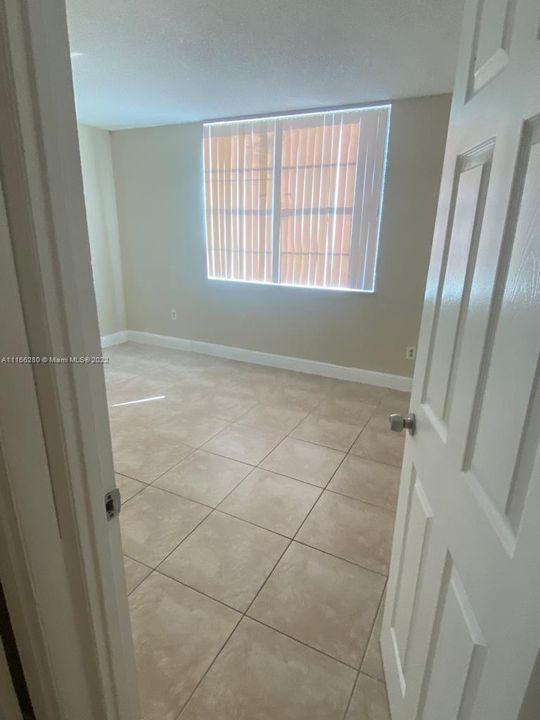 Recently Rented: $1,850 (2 beds, 2 baths, 1178 Square Feet)