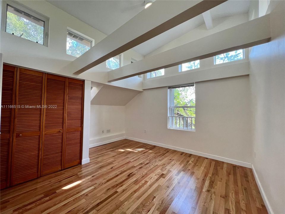 Недавно арендовано: $4,000 (3 спален, 2 ванн, 2761 Квадратных фут)