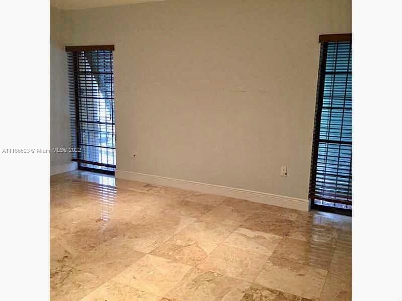 Недавно арендовано: $2,500 (2 спален, 2 ванн, 1569 Квадратных фут)