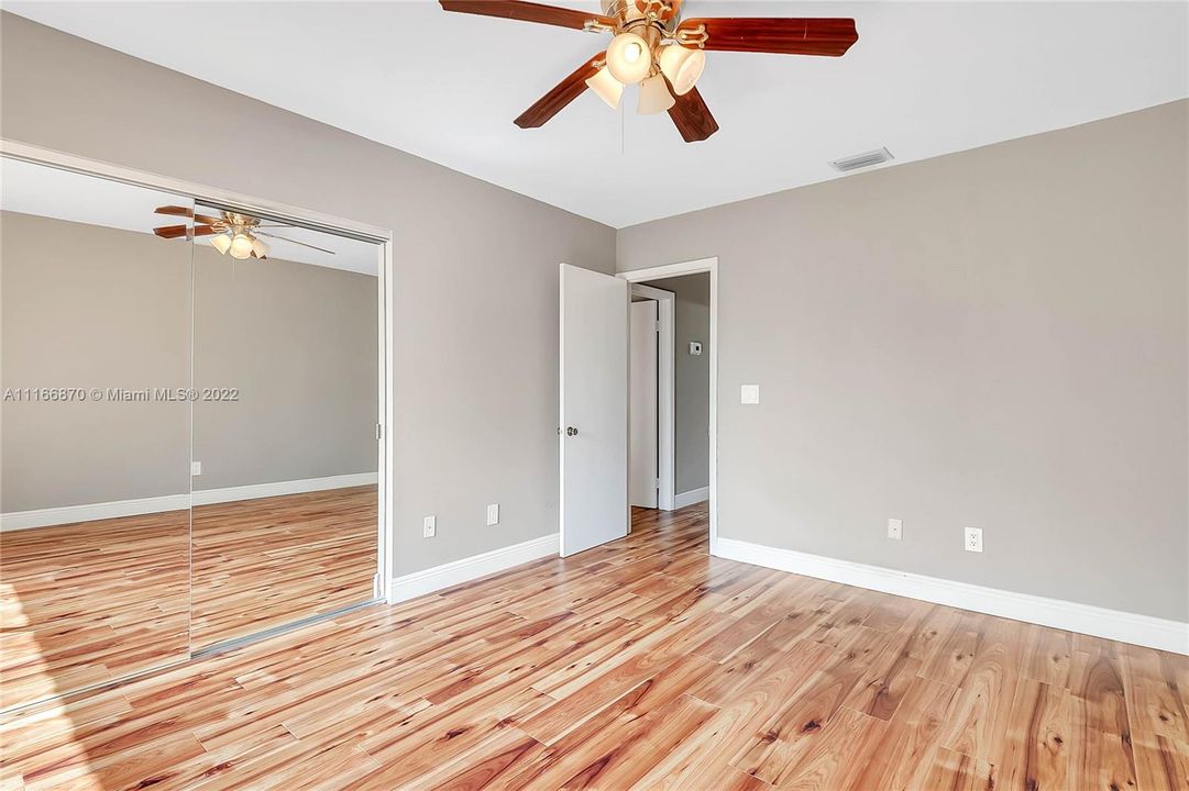Recently Rented: $3,400 (2 beds, 2 baths, 1423 Square Feet)