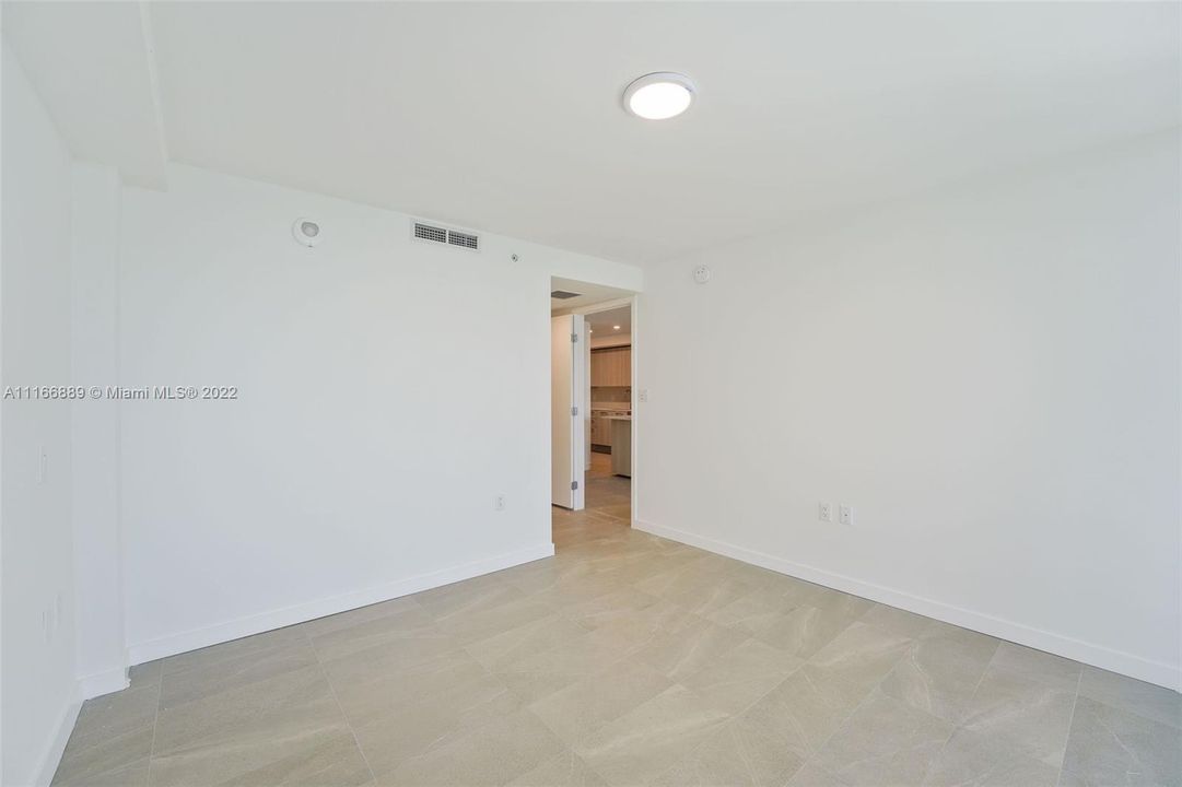 Recientemente alquilado: $4,884 (2 camas, 2 baños, 1319 Pies cuadrados)