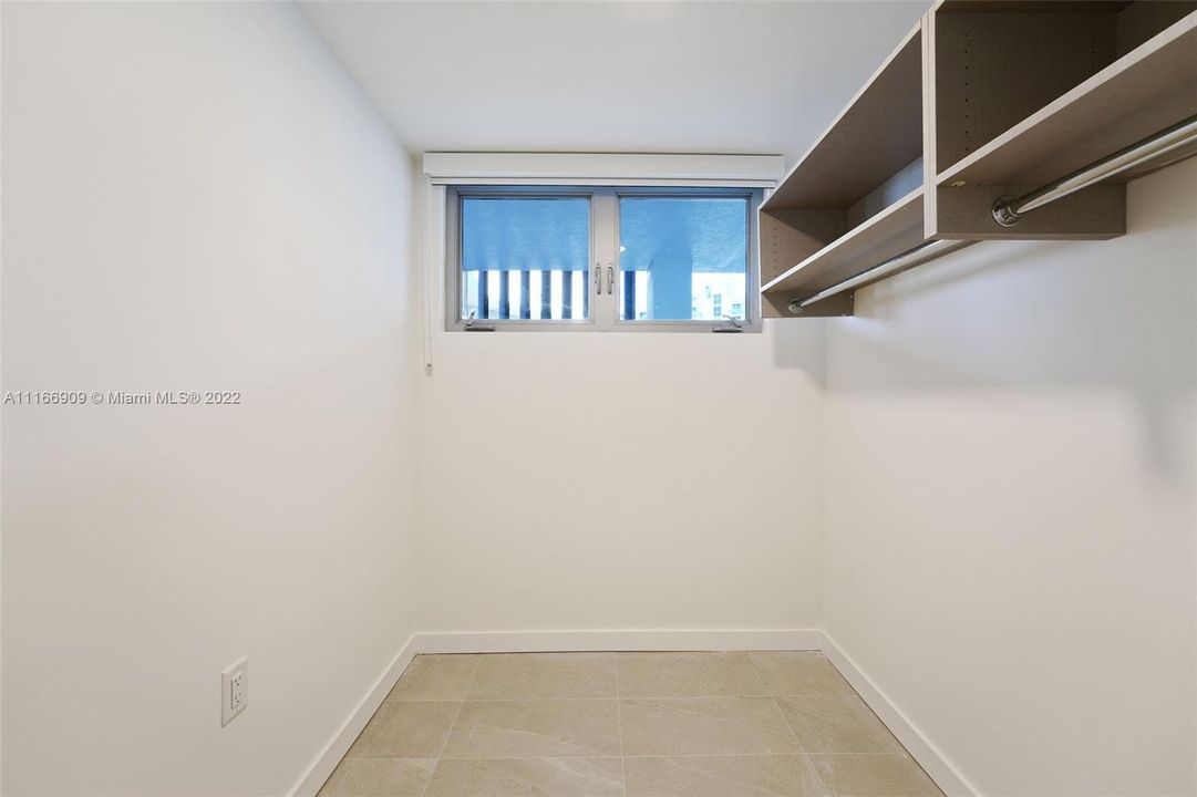 Recientemente alquilado: $5,284 (2 camas, 2 baños, 1308 Pies cuadrados)