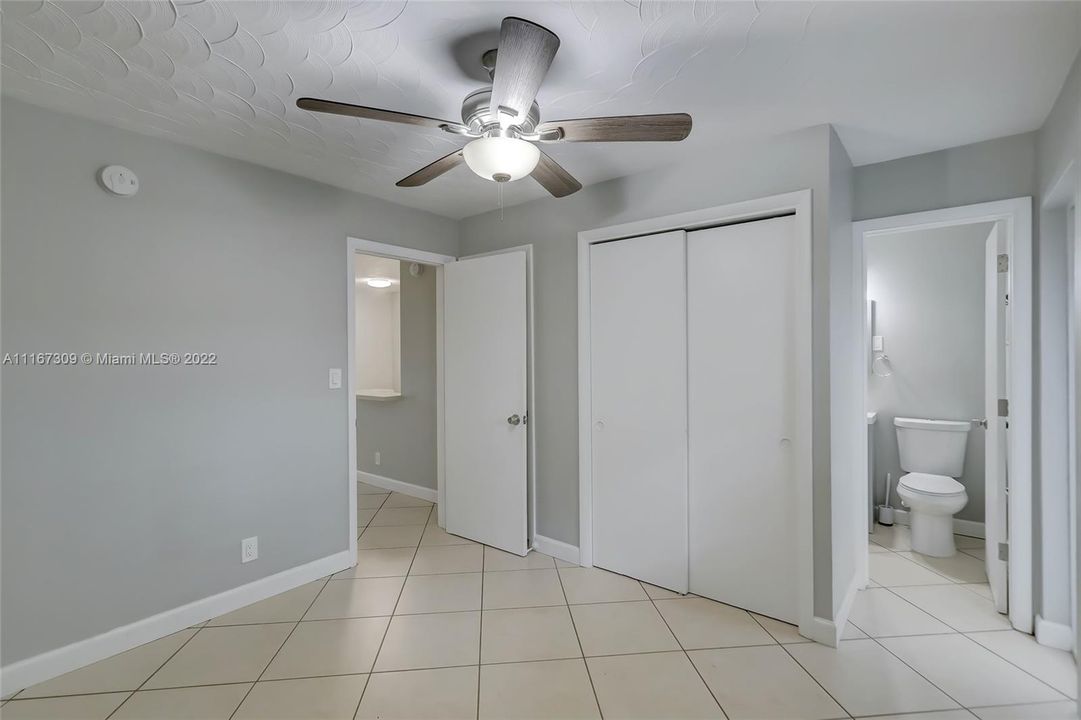 Недавно продано: $1,295,000 (0 спален, 0 ванн, 2711 Квадратных фут)