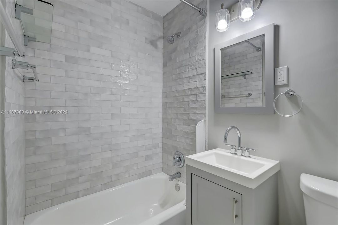 Недавно продано: $1,295,000 (0 спален, 0 ванн, 2711 Квадратных фут)