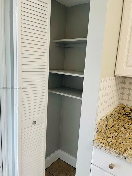 Kitchen storage