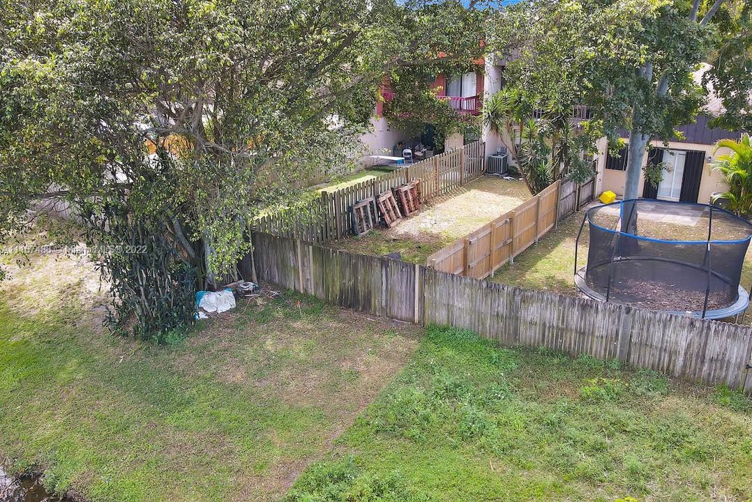 Недавно продано: $299,900 (3 спален, 2 ванн, 1640 Квадратных фут)