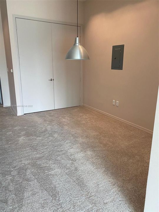 Recently Rented: $3,300 (1 beds, 1 baths, 806 Square Feet)