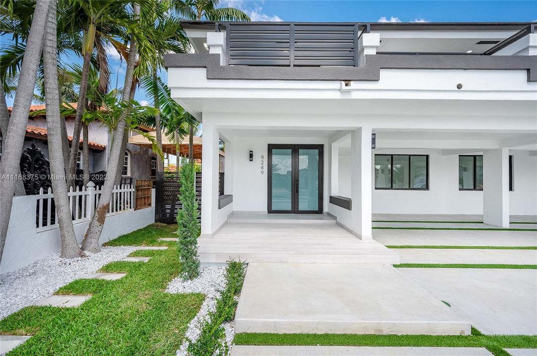 Recently Sold: $2,250,000 (0 beds, 0 baths, 6246 Square Feet)