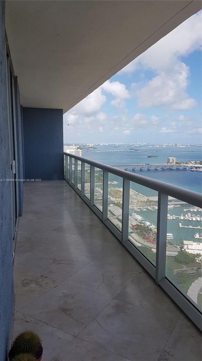 Recently Rented: $5,700 (2 beds, 2 baths, 1357 Square Feet)