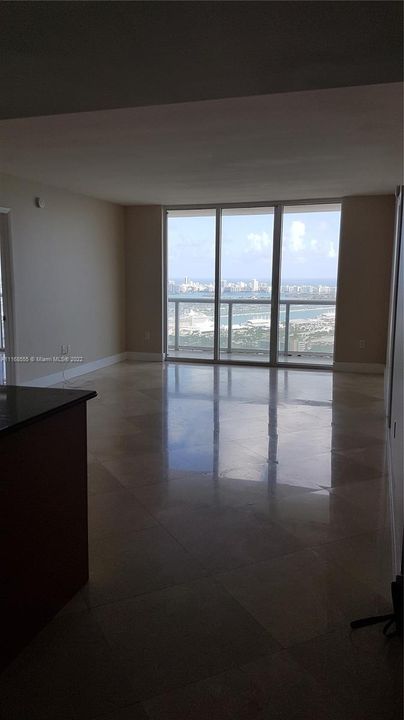 Recently Rented: $5,700 (2 beds, 2 baths, 1357 Square Feet)