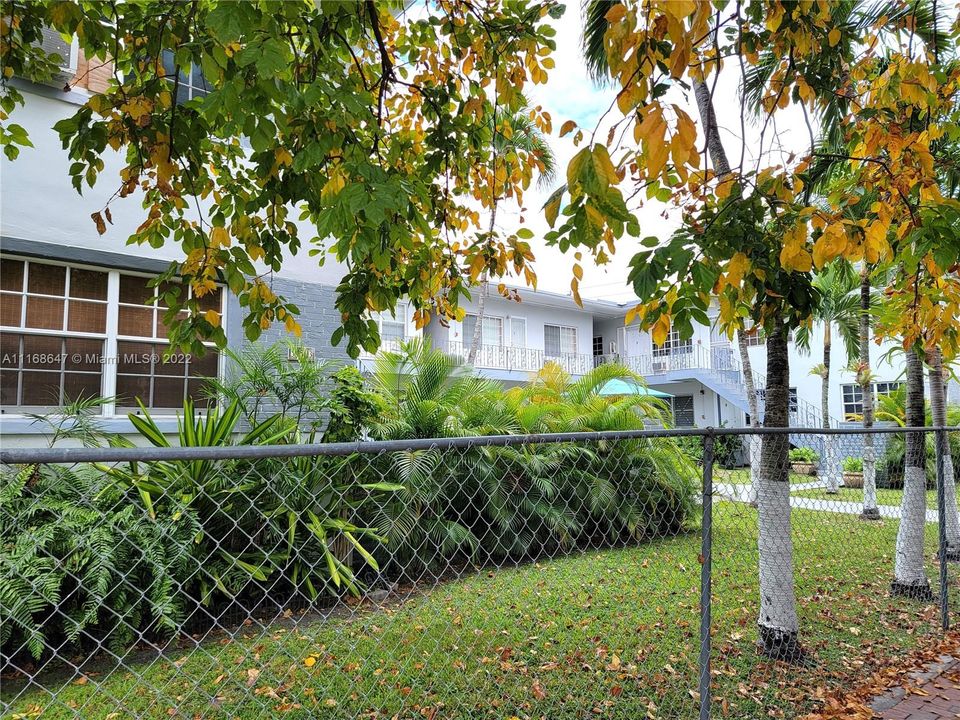 Recently Sold: $139,900 (1 beds, 1 baths, 490 Square Feet)