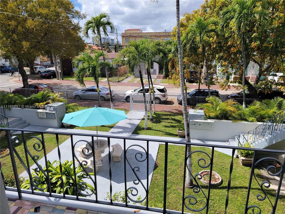 Recently Sold: $139,900 (1 beds, 1 baths, 490 Square Feet)