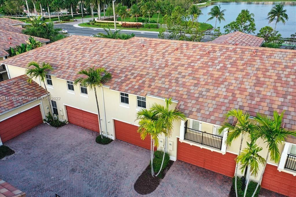 Недавно продано: $425,000 (3 спален, 2 ванн, 1768 Квадратных фут)