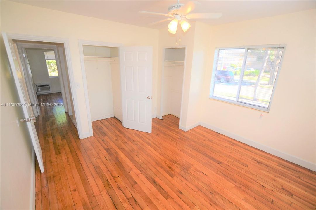 Recently Rented: $1,600 (2 beds, 1 baths, 1100 Square Feet)