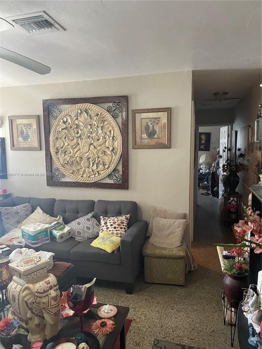 Недавно продано: $350,000 (0 спален, 0 ванн, 1536 Квадратных фут)