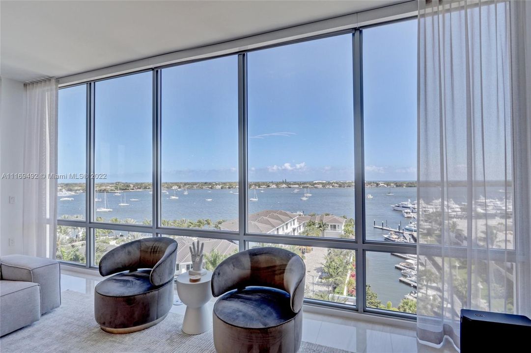 Recently Sold: $2,798,000 (3 beds, 3 baths, 2317 Square Feet)