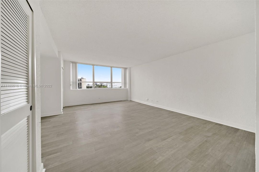 Recently Rented: $2,358 (0 beds, 1 baths, 504 Square Feet)