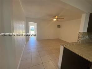 Recently Rented: $1,500 (2 beds, 1 baths, 816 Square Feet)