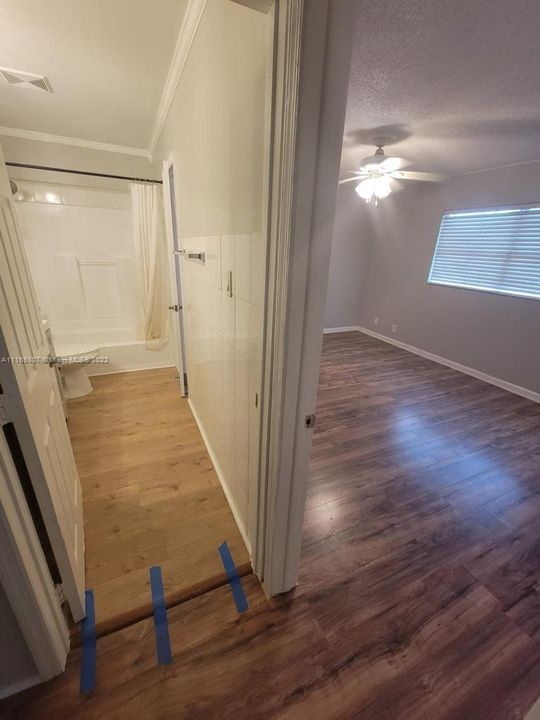 Недавно продано: $320,000 (3 спален, 2 ванн, 1580 Квадратных фут)