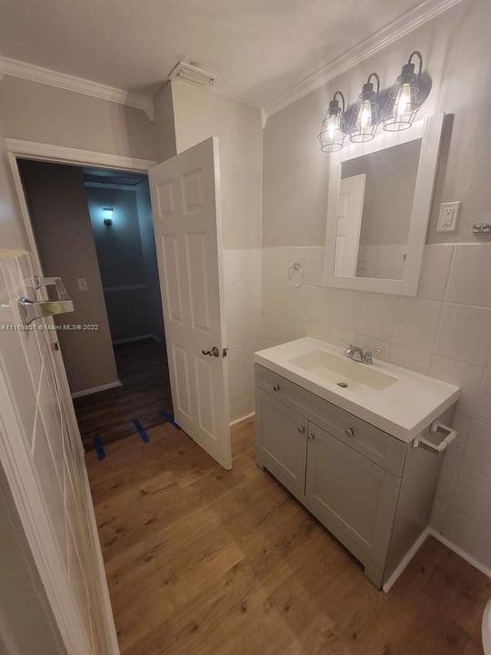 Недавно продано: $320,000 (3 спален, 2 ванн, 1580 Квадратных фут)