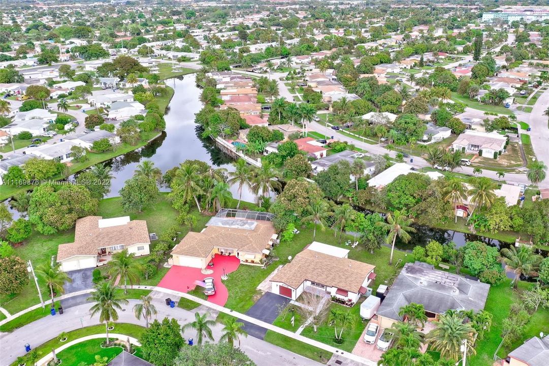 Недавно продано: $370,000 (2 спален, 2 ванн, 1443 Квадратных фут)