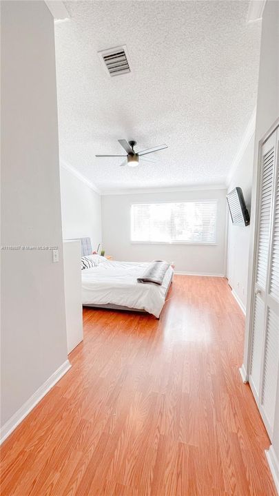 Recently Rented: $2,350 (2 beds, 1 baths, 1110 Square Feet)