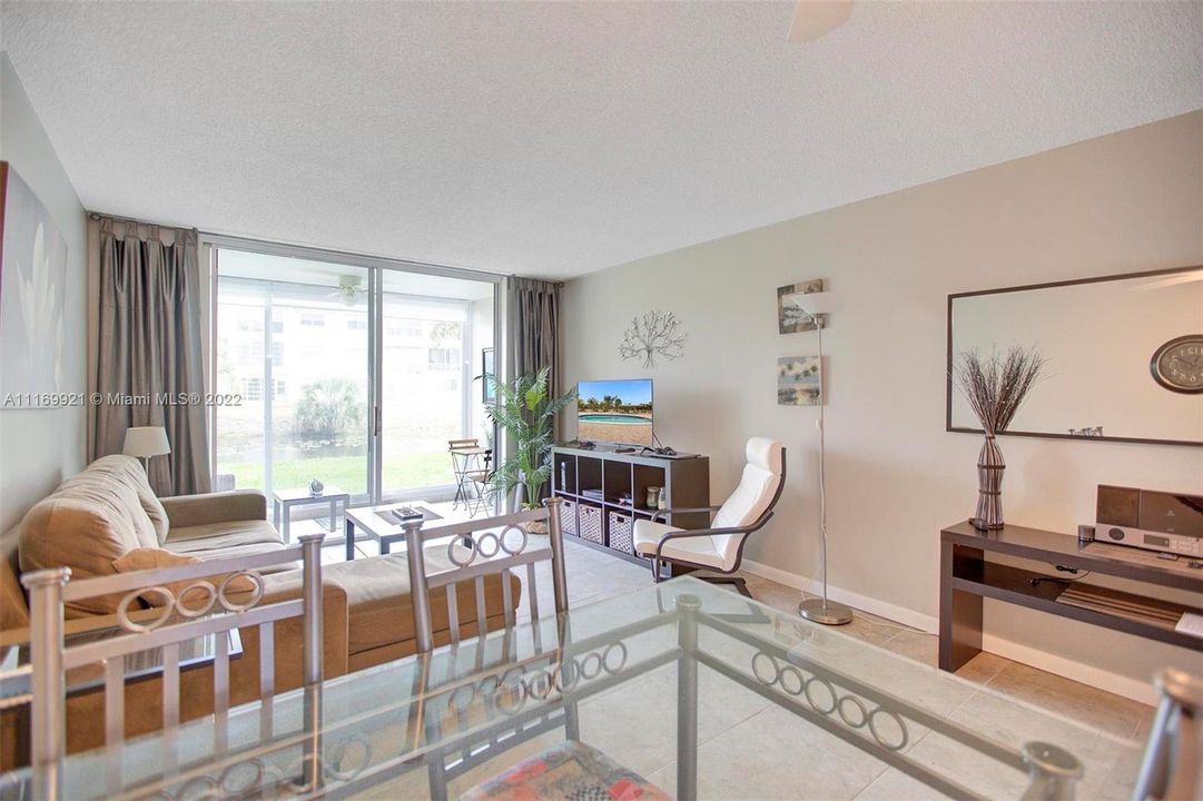 Recently Sold: $89,900 (1 beds, 1 baths, 640 Square Feet)