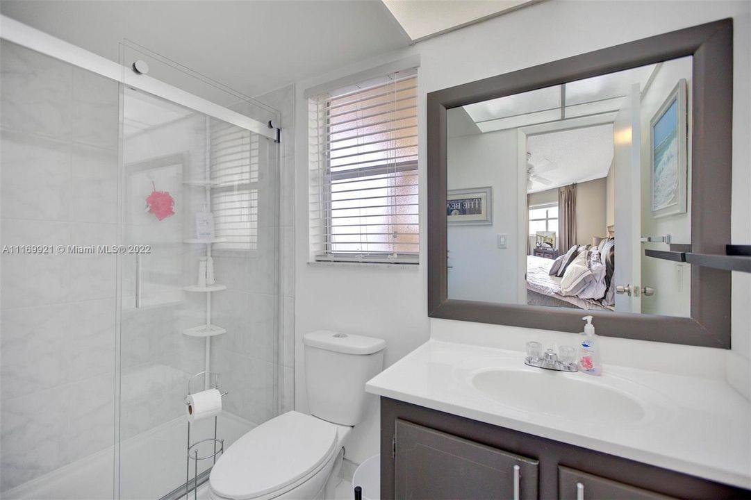 Recently Sold: $89,900 (1 beds, 1 baths, 640 Square Feet)