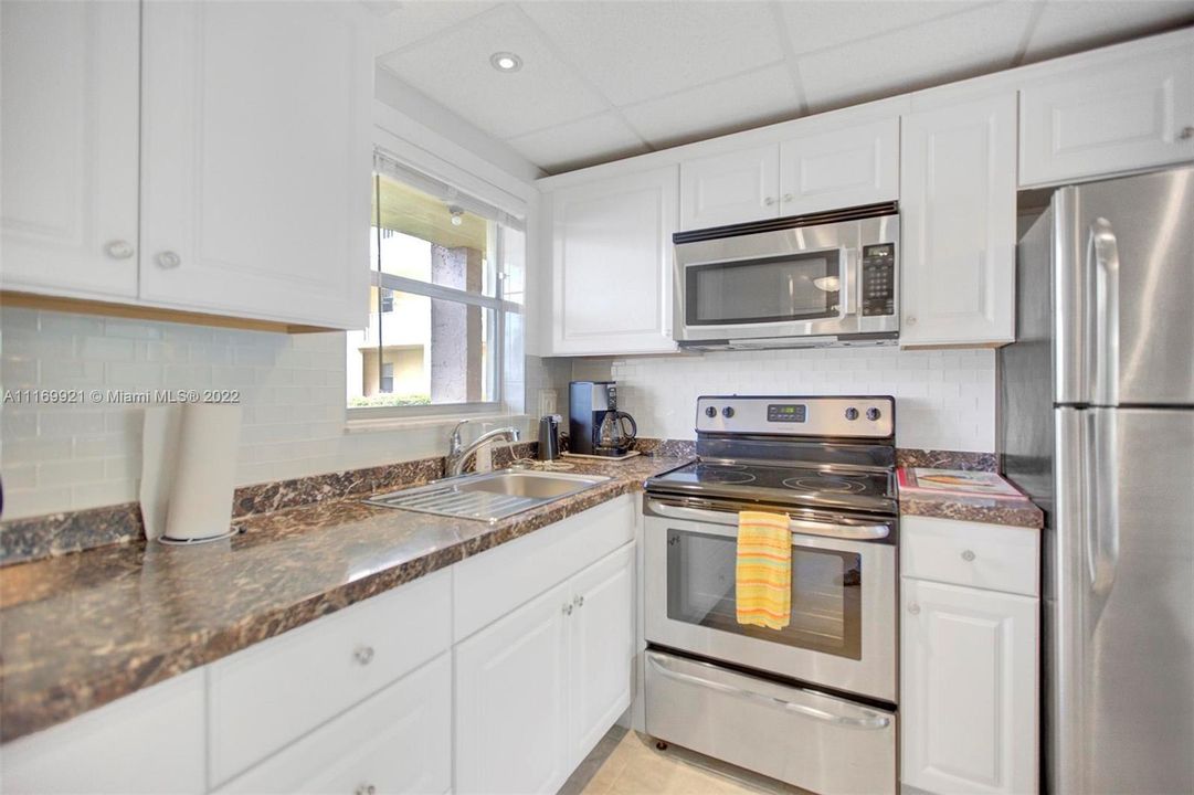 Recently Sold: $89,900 (1 beds, 1 baths, 640 Square Feet)