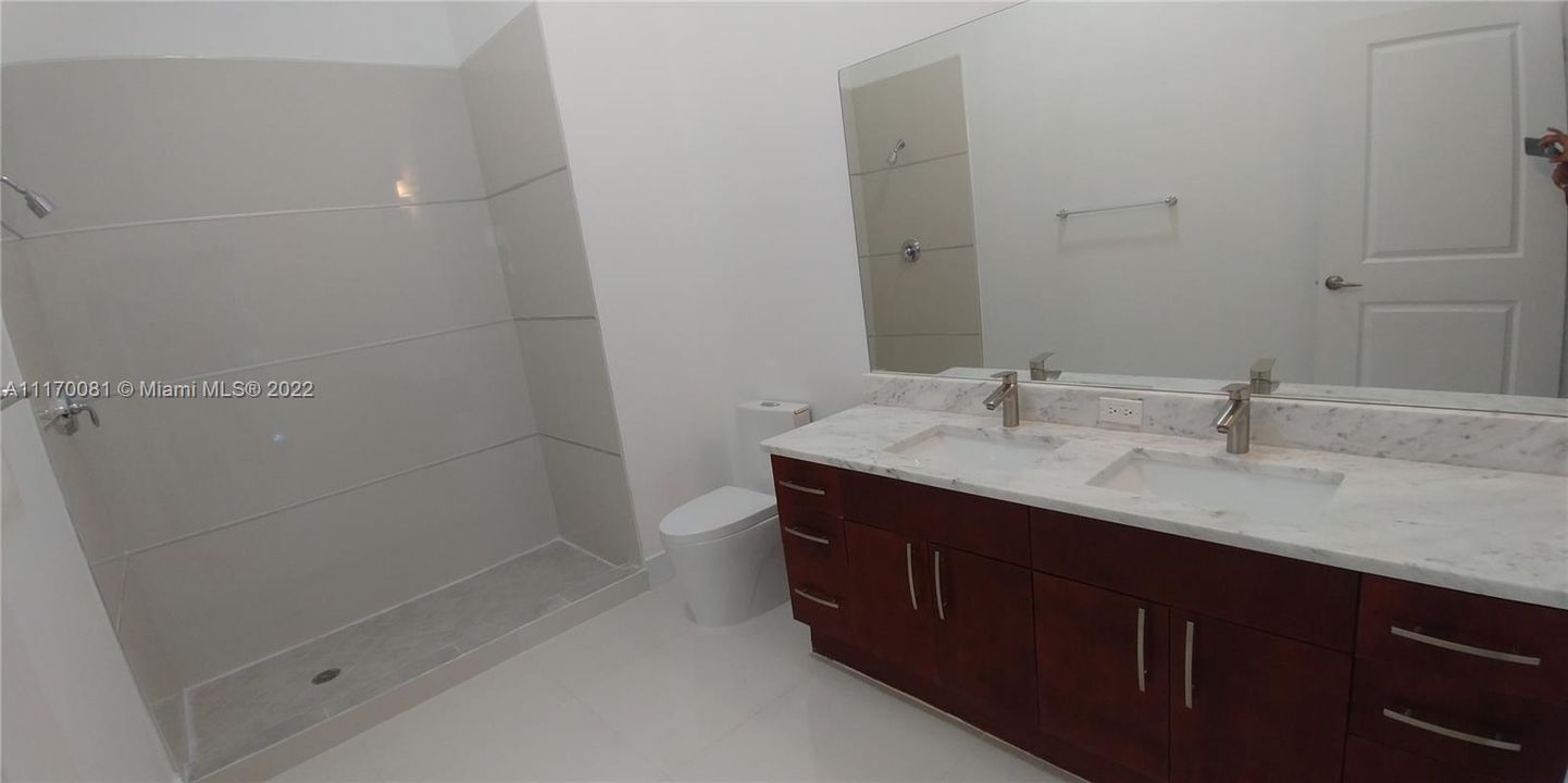 Recently Sold: $499,000 (2 beds, 2 baths, 1230 Square Feet)