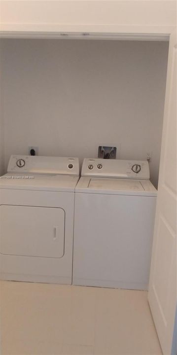 Recently Sold: $499,000 (2 beds, 2 baths, 1230 Square Feet)