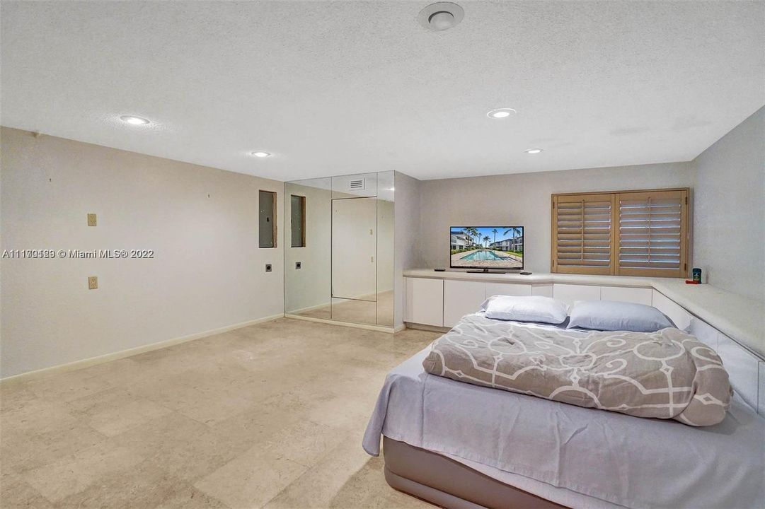 3rd bedroom-en-suite. bonus room. office. theatre. 1st floor