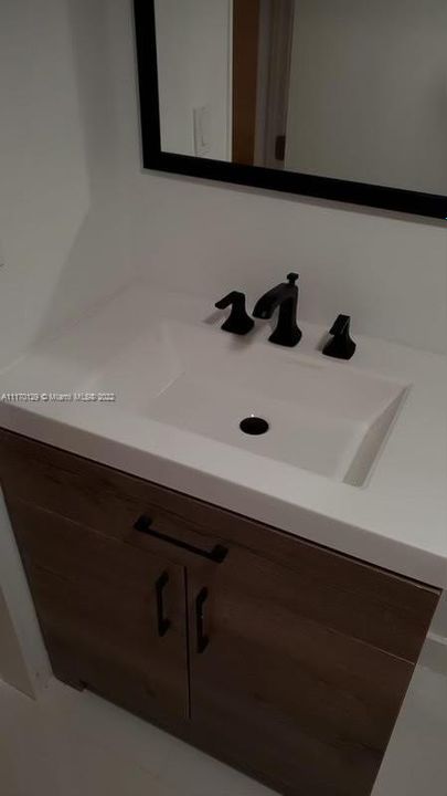 Недавно продано: $1,145,000 (3 спален, 3 ванн, 2342 Квадратных фут)